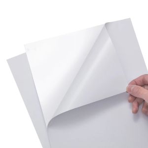 Бумага Высококачественная матовая белая PP Синтетическая бумага Водонепроницаемая, устойчивая к слезам наклейка, клейкая печать с лазером