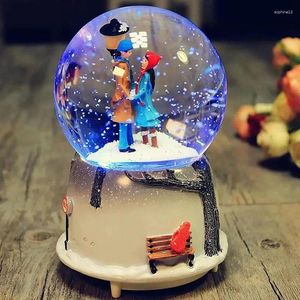 Dekoratif Figürinler Çift Müzik Kristal Top Otomatik Kar Tanesi Sprey Çok Fonksiyonlu Kutu Hediye Dekorasyonu Noel