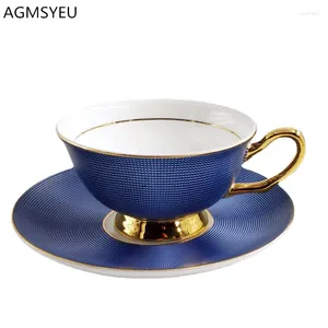 Kupalar Lüks Kemik Çin Kahve Kupası Bir Çanak Avrupa Yaratıcı Zarif İngilizce Tea Set Seramik Amerikan