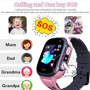 Смотреть новые в детских часах Call Kids Smart Watch для детей SOS Водонепроницаемые SMARTWATCH SIM -карта Расположение SIMCER TRACKER DILD WATCH HOT