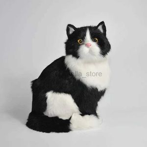 Фильмы телевизор плюшевая игрушка прекрасная симуляция кошек с животным плюшевой плюшевой моделирование игрушек черная белая кошачья домашняя декорация подарка на день рождения для девочек 240407