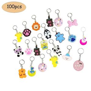 Keychains Landards 100 Karikatür Anime Anahtar Partisi İndirimleri Sevimli Toptan Ucuz PVC Renkli Koleser Hediye Tatil Tahminleri Setleri Q240403