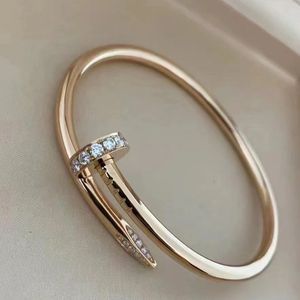Tırnak Bileklik Bileklik Tasarımcı Takı Lüks Klasik Moda Altın Gümüş Gümüş Paslanmaz Çelik Manşet Düğüm Kadınlar İçin Kadın Erkek Düğün Nişan Hediyesi