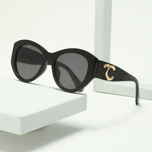 Designer Sonnenbrille Luxusbrille Schutzbrillen Design Alphabet Design Mode Sonnenbrille Fahrtour Beach Tragen Sonnenbrillen sehr schön