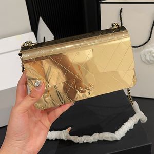 Tasarımcı CF Kadınlar Tüm Metal Malzeme Donanımı Klasik Flep Cross Vücut Bag Altın ve Gümüş Ayna Metal Donanım Matelasse Zinciri Lüks Omuz Çantası Çanta 17x8cm