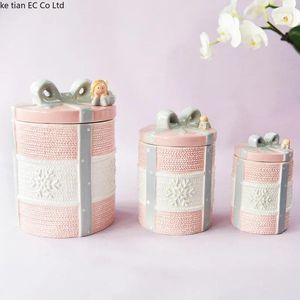 Depolama şişeleri Avrupa sevimli melek pembe kız kalp takı kavanozu seramik mühürlü mutfak ev dekorasyon