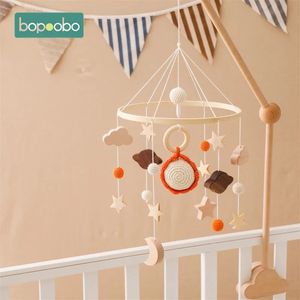 Baby Cute Sun Moon Mobile Holding Chinks Toys Wooden 012 meses Cama Cabine de campainha Suporte de braço de madeira de berço 240408