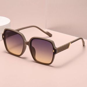 Дизайнерские солнцезащитные очки для женских модных бокалов бренда Высококачественные 2024 Новая мода поляризованная на открытом воздухе Модные
