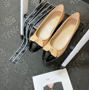 Tasarımcı Chanells Ayakkabı Marka Tasarımcı Siyah Bale Daireler Ayakkabı Kadınlar Kapitone Orijinal Deri Kayma Balerin Lüks Bayanlar Elbise Ayakkabı Hastanesi Slingbacks