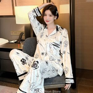 Golden Velvet Pijamas Novo calças de manga longa feminina Celebrante internet outono quente e inverno desgaste roupas de casa terno