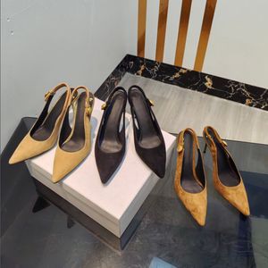 Designer di lusso donne sandali sandali in metallo tacchi alti sandali aria retro a tacchi sottili eleganti scarpe da banchetto alla moda dimensioni 35-42