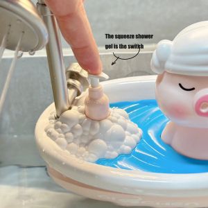 Bebek domuz yavrusu banyosu elektrikli oyuncak bebek duş başlığı çocuklar için su kabarcık banyosu duş hediyesi