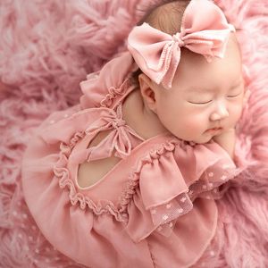 Ylsteed 2 peças conjunto empoeirado rosa chiffon nascido macacão com banda de cabelo arco coado de renda para bebês roupas 240409