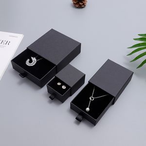 24pcs Jewelry Box Chic Small Travel Jewerly упаковочный дисплей для ожерелья Black Bult Brade Cardboard Gift Box Can Custom Logo