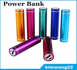 Power Bank 2600mAH Taşınabilir Harici Pil Paketi Şarj Cihazı Evrensel Güç Bankası Perigrafi ile Mikro USB kablosu ile cep telefonu için P2645292