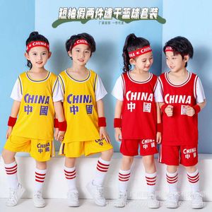 Футбольные майки детские баскетбольные костюмы с коротким рукавом (фальшивый двухкомпонентный костюм для девочек в детском саду