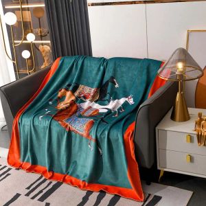 Fabrika Doğrudan Satış Tasarımcısı Battaniye Lüks Klima Battaniyesi Nap Nap Tek Yatılı Sayfa Araba Şal Sofa Battaniye Makinesi Yıkanabilir Kapak Blanket01