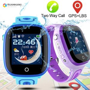 Смотреть IP67 Водонепроницаемые интеллектуальные безопасные GPS Расположение удаленная камера SOS -монитор звонков. Наручные часы Finder Tracker Watch для детей студента