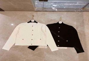 Ganzes CC Winter Woll -Strick -Pullover Hoodies Marke Frauen Strickjacke Pocket Shirt Billig Strickpullover Schichten Mode Desig1350180