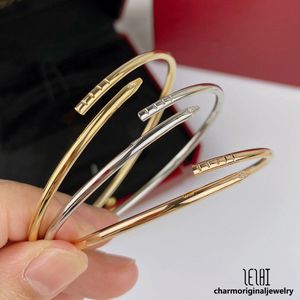 Дизайнер браслета с тонким ногтям для женского браслета для браслета мужской дизайнер гвоздь