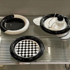Керамические обеденные тарелки ювелирные закуски для закусочных подводные посуды кухня скандинавские пластины для завтрака для хранения и пографии 240411 240411