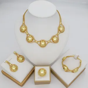 Серьги ожерелья устанавливают африканские ювелирные ювелирные изделия нигерийские оптовые медные кольцевые браслет подарки невесты