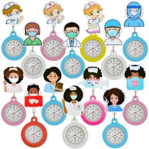 10pcslot güzel kalp hemşire doktor karikatür karakterleri geri çekilebilir rozet makarası klip hastane ofis hediyeleri cep saatleri 240327