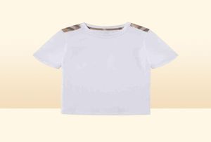 Yürümeye başlayan çocuklar yaz beyaz tişörtleri kızlar için çocuk tasarımcısı marka butik çocuk giyim toptan lüks üst kıyafetler AA2203166995076