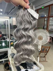 Kısa gri vücut dalgası insan saçı dokuma demetleri gümüş gri saç uzatma tuzu ve karabiber doğal vurgular atkı 120g/paket 10 inç sıcak