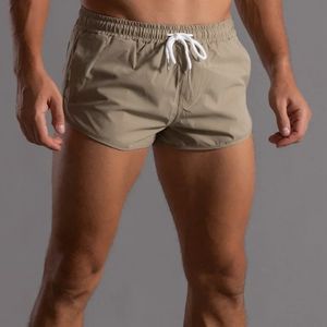 Тренировочные шорты Мужчины спортивные короткие легкие легкие сухие шорты Эластичная талия на 3 частей спортивная одежда 240412