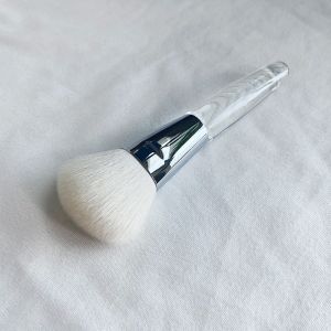 Комплекты Trishme Makeup Brush 70 Bronzer Blush Croudge Coscetics Brush rate Ultrafine Soft Natural Listles Beauty Blender Tools