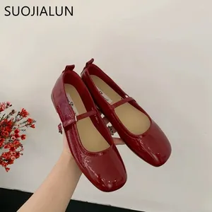 Повседневная обувь Suojialun 2024 Spring Women Женщины Flat Fashion Red Ladies одевайте Мэри Джейн мягкая подошва круглый