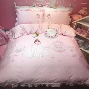 Yatak takımları pembe karikatür prenses Embrodiery Mısır pamuk dantel kız set nevresim nevre kapak yatak keten sac yastık kılıfı hediye