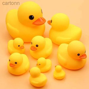 Badespielzeug 9 Größen Badezimmer Gummi -Gelb -Ente Badespiele Wasser Squeezing Duck Mini Schwimmringspielzeug für Neugeborenes Baby Geschenk 240413