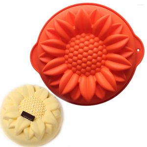 Baking Moulds 10 Inch Round Sunflower Shaped Bakeware Cake Silicone Molds 3D Handmade Birthday Pan Bread Pastry Mould Tray Tools