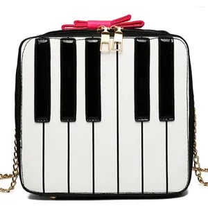 Omuz çantaları kadın piyano klavye kare marka küçük fleps bayanlar için kadın lüks tasarımcı messenger çanta 2024 free