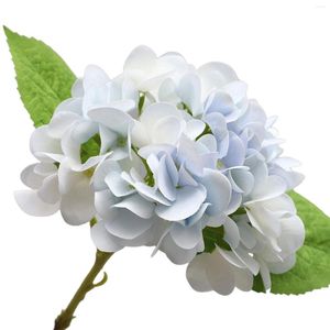 Flores decorativas Hydrangea artificial Touch real natural para festas em casa Buquê de noiva ao ar livre Decoração de flores falsas natal