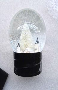 Cclassics Snow Globe с рождественской елкой внутри автомобильного украшения Crystal Ball Special Novely Gift Gift с подарочной коробкой 4591584