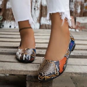 Sıradan Ayakkabı Kadınlar Konfor Yuvarlak Toe Flats Moda Yılan Deseni Kadınlar İçin Büyük Boyut Sığ Zapatos de Mujer