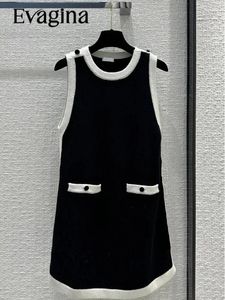 Sıradan elbiseler Evagina moda tasarımcısı yaz gri renk kaşmir örgü mini elbise kadın o yakalı kolsuz düğme cep kısa