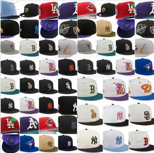 32 Özel Stil Erkek Beyzbol Snapback Şapkalar Mix Renkler Spor Ayarlanabilir Kapaklar New York'pink Gri Bej Beyaz Renk Harfleri Yamalı Şapka Erkekler ve Kadınlar AP19-06