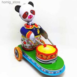 Серия серии для взрослых в стиле ретро -стиль Metal Tin Drum Animal Panda Care Mechanical Toy Model Model детская подарок Y240416