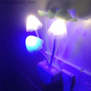 Lambalar Led Gece Işığı AC110V-220V EU/US Fiş Işık Sensörü 3 LED Renkli Mantar Gece Işık Yatak Odası Duvar Işık Çocuk Hediyesi Q240416