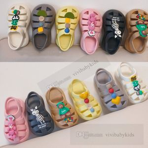 2024 Çocuk Roman Sandalet Erkekler Diy Karikatür Nefes Alabilir Plaj Ayakkabıları Moda Çocuk Ayakkabı Yaz Kızları Deliği Günlük Sandalet Z7709