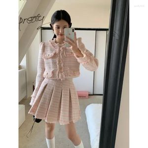 Arbeitskleider koreanischer Stil Tweed 2 Stück Sets Frauen 2024 Vintage Stripe Kurzmantel Falten -Rock Mode zweiteilige Set für den Herbst