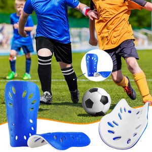 1Pairs Children Soccer Shin Pads Cuish Plate Soft Soft Football Shin Guard Pads Protetor de perna para crianças respirável Shinguard 13.5x8cm
