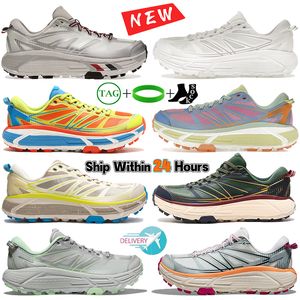 Koşu ayakkabıları Erkek Kadın Spor ayakkabılar mafate hızı 2 beyaz gümüş ay kaya buz akışı alev akşamı Primrose Eggnog Soprt Sneaker Trainers Erkekler Tasarımcı Düşük Sneaker Ayakkabı