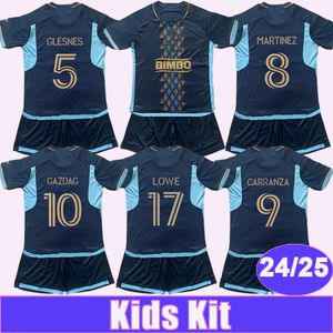 24 25 Philadelphia Union Kids Kit Futbol Formaları Glesnes Uhre Carranza Bedoya Gazdag Lowe ev mavi çocuk takım elbise futbol gömlek Kısa kol üniformaları