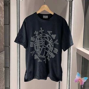 Erkek Tişörtler 24SS Yeni Cavempt Tshirts Güneş Çizgi Mektup Baskı Kısa Sles Moda Sokak Erkekler Kadın Giysileri Günlük Gevşek Cav T-Shirt J240419