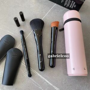 Дизайнер 4colors Makeup rate Set с цилиндром для хранения классическая буква логотип логотип порошок румяной кисть Found